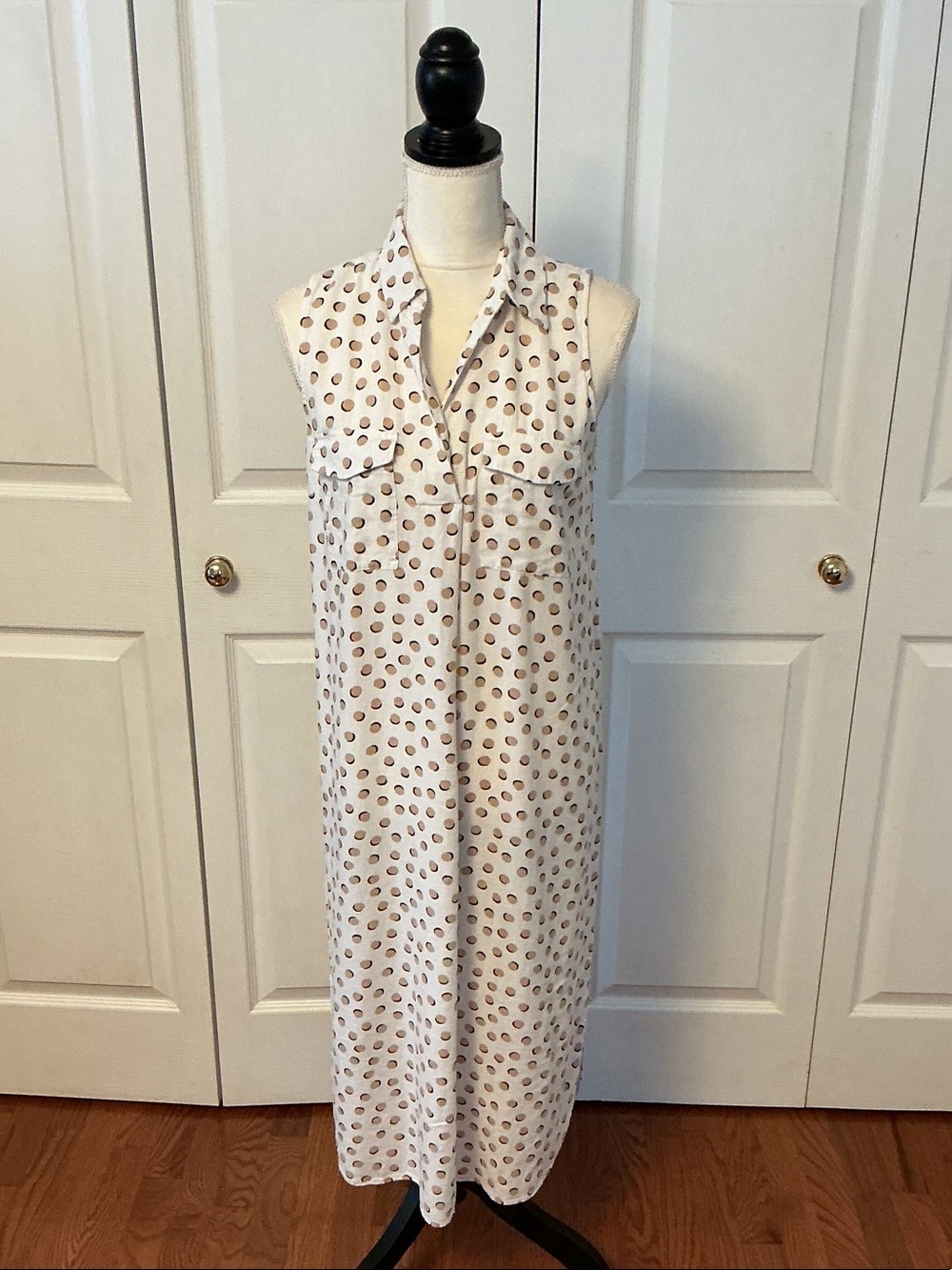 Ann Taylor White Sleeveless Maxi Dress with Tan Dot Print